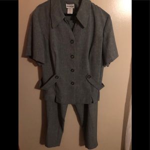 Women’s Gray Pant Suit 24